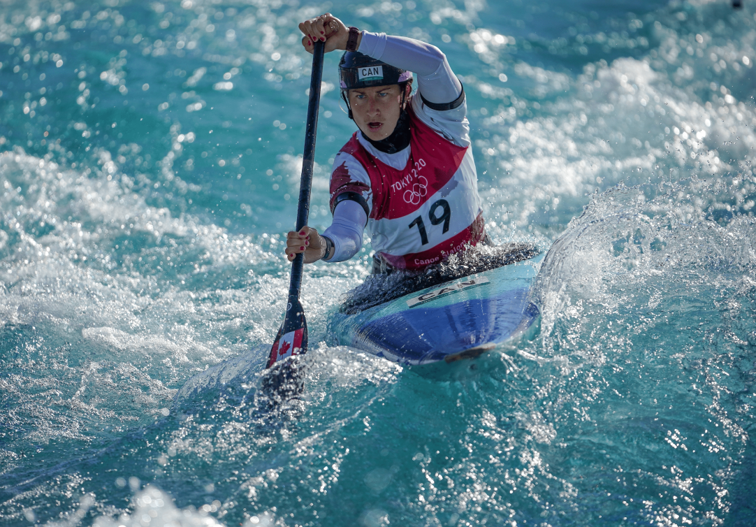 Haley Daniels dans son canoë. 