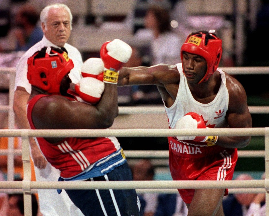 Lennox Lewis pendant un combat.