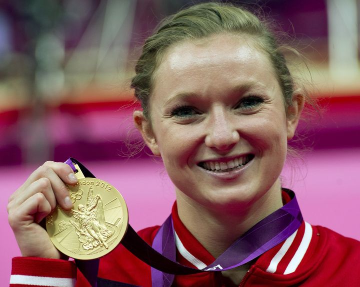 Rosie MacLennan lors de la cérémonie des médailles de Londres 2012