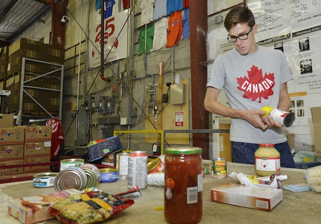 FoodBank_Oct5_2012_FoodBank_Oct5_2012__AMM5441