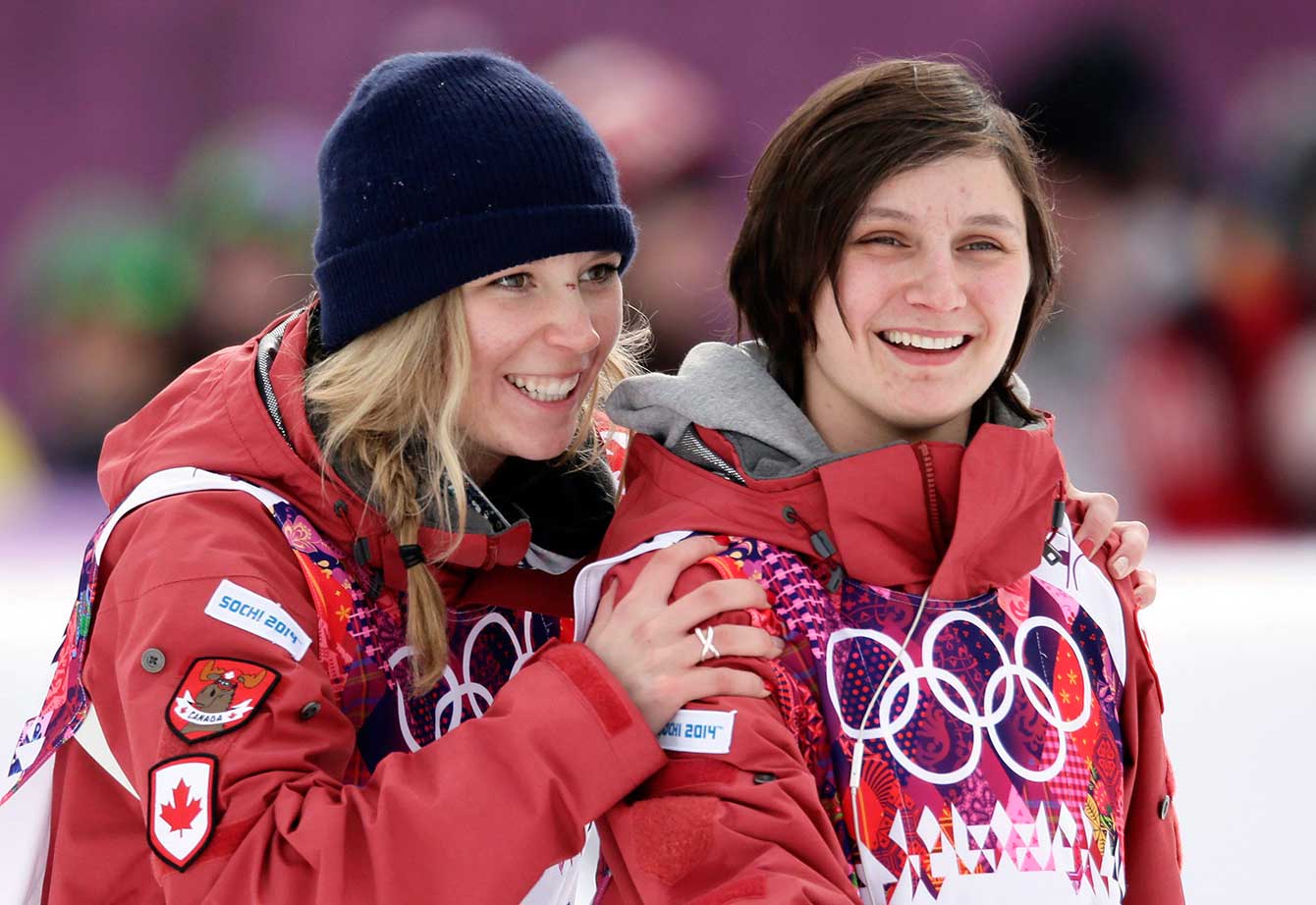 Dara Howell (G) et Kim Lamarre