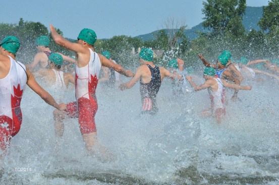 Épreuve de natation en triathlon (Photos: Triathlon Québec)