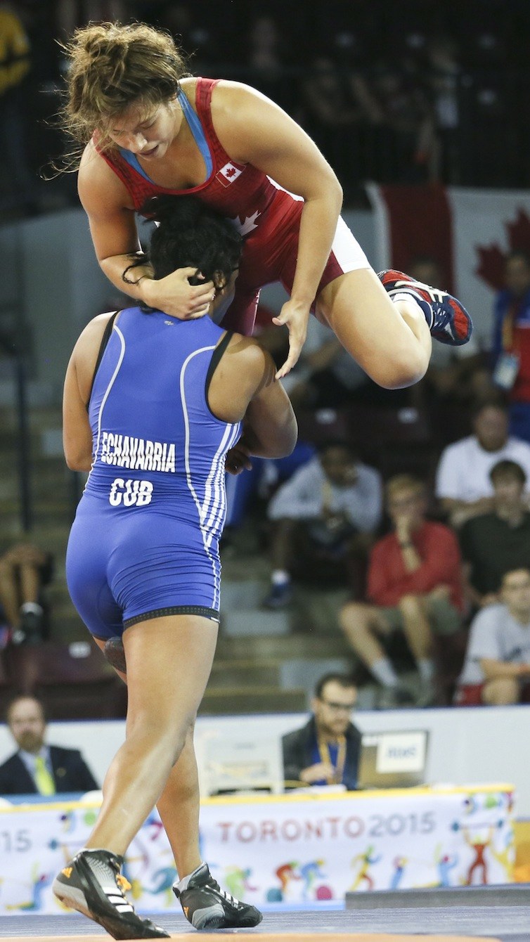 Justine Di Satsio - lutte libre 75 kg. Photo par Mike Ridewood