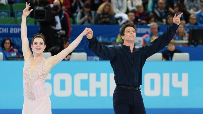 Tessa Virtue Et Scott Moir Annoncent Leur Retour A La Competition Equipe Canada Site Officiel De L Equipe Olympique