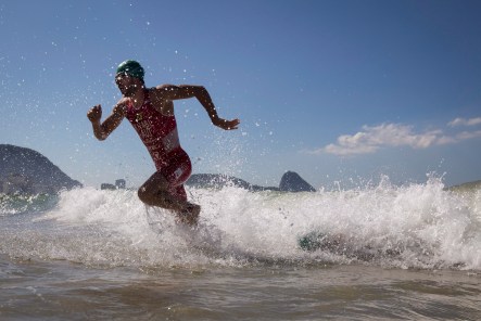 Épreuve masculine de triathlon de qualification olympique de Rio de Janeiro, 2 août 2015. (AP Photo/Felipe Dana)