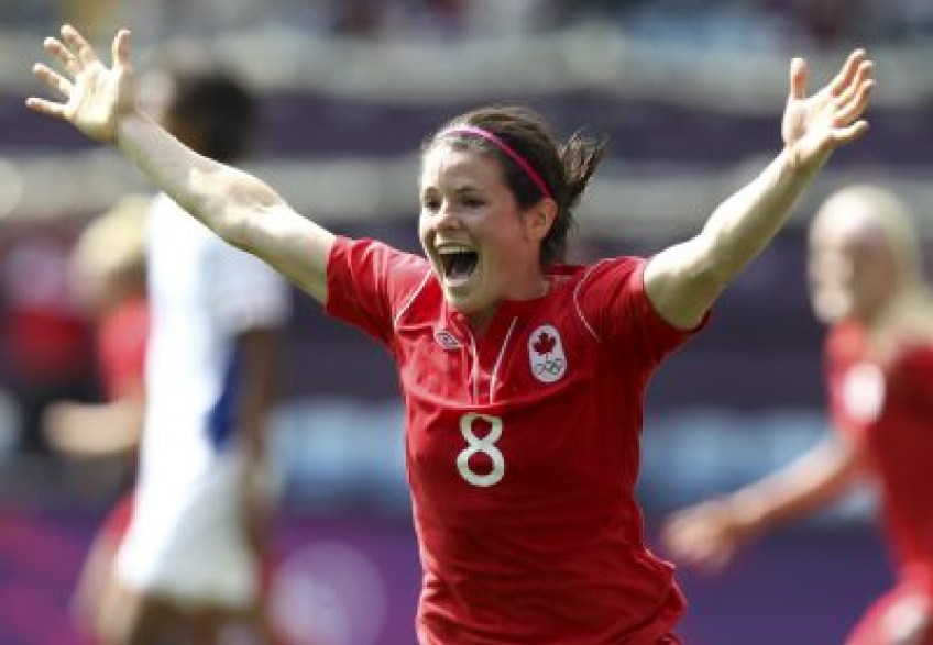 Diana Matheson, Canada c. France aux Jeux de Londres 2012. Match pour le bronze, le 9 août.