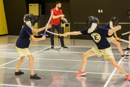 Komak Olympic Day Montreal Qualifié pour Rio 2016, Joseph Polossifakis a peaufiné son entraînement avec les jeunes lors de la Journée olympique de Montréal, au stade olympique, le 10 juin 2016.