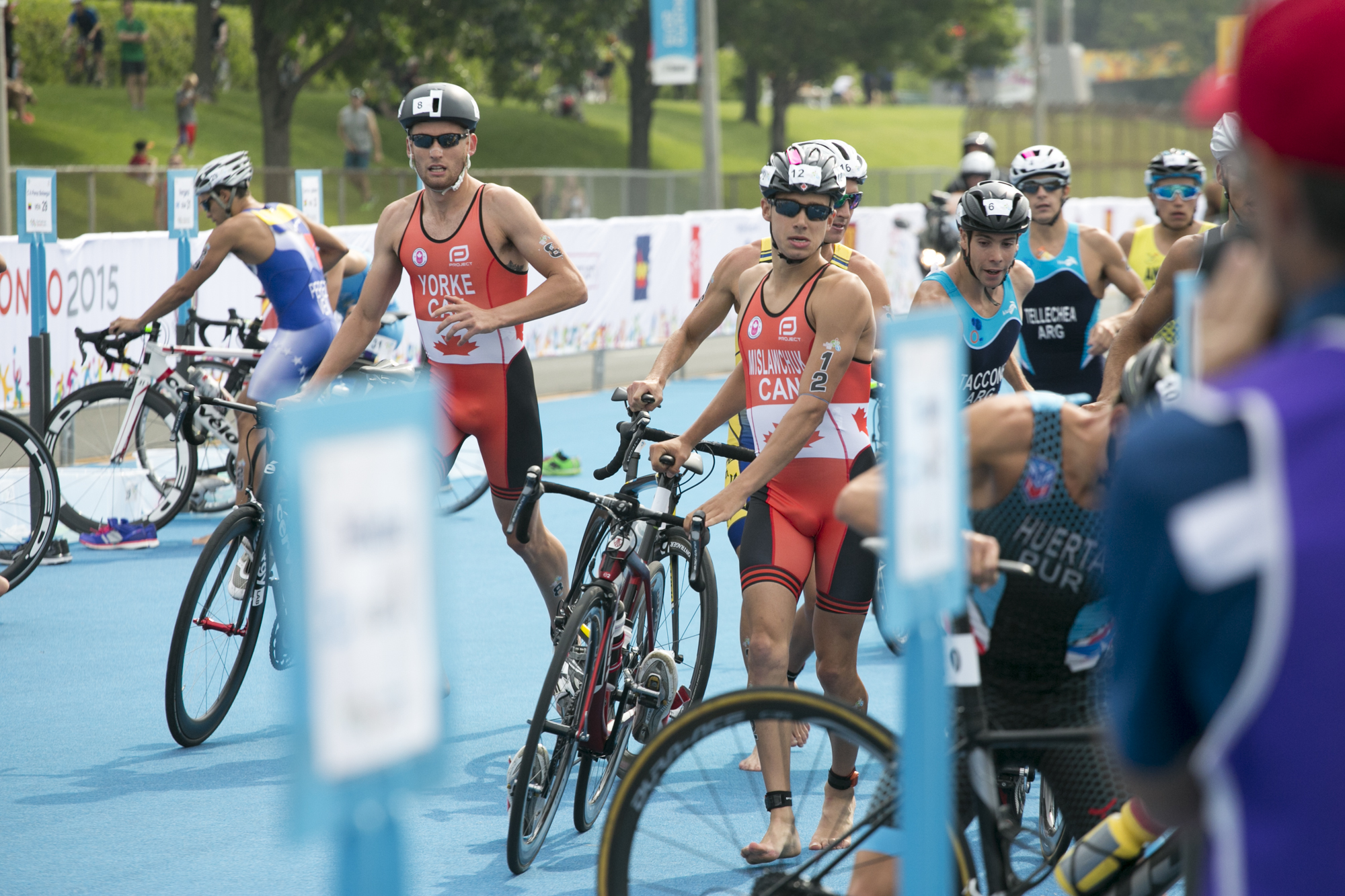 Andrew Yorke (à gauche) et Tyler Mislawchuk (à droite). (Photo : Triathlon magazine)