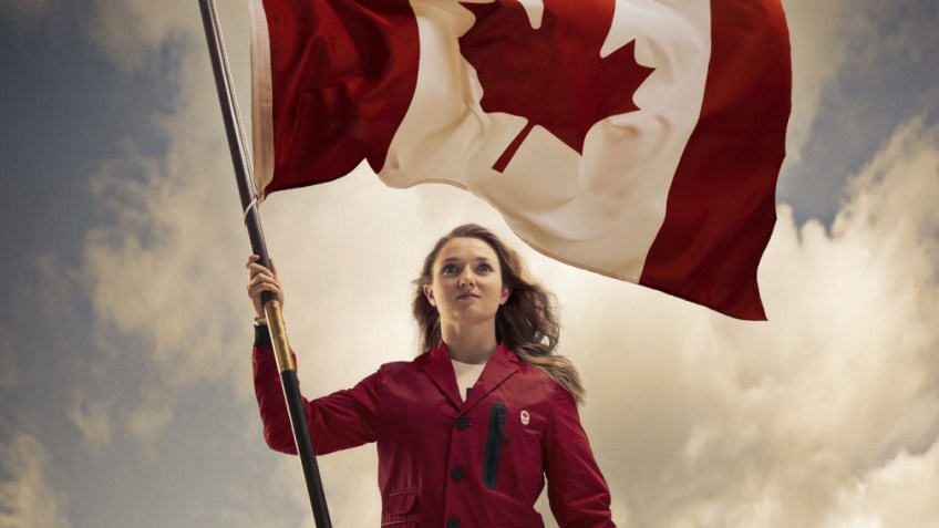 Rosie MacLennan lors de la séance photo du porte-drapeau d'Équipe Canada pour la cérémonie d'ouverture des Jeux de Rio 2016.