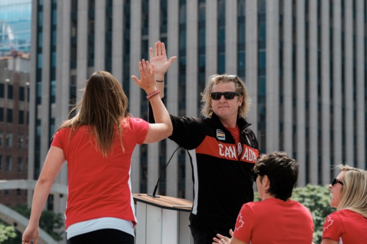 Célébration de l’équipe canadienne féminine de rugby à 7 à Toronto en vue des Jeux de Rio 2016.