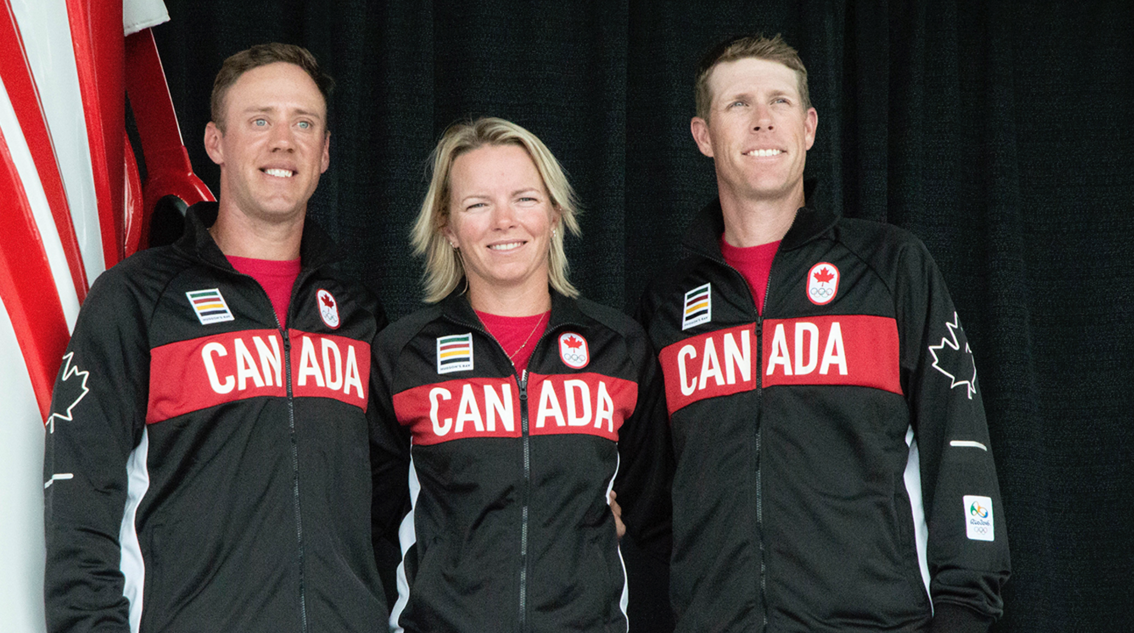 Graham DeLaet, Alena Sharp et David Hearn posent lors de leur nomination pour Équipe Canada au Glenn Abbey Golf Club, le 19 Juillet 2016.(Tania Barkowski / COC)