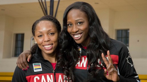 tamara_nirra Nirra Fields et Tamara Tatham lors de l'annonce de l'équipe de basketball féminin pour Rio 2016, le 22 juillet.