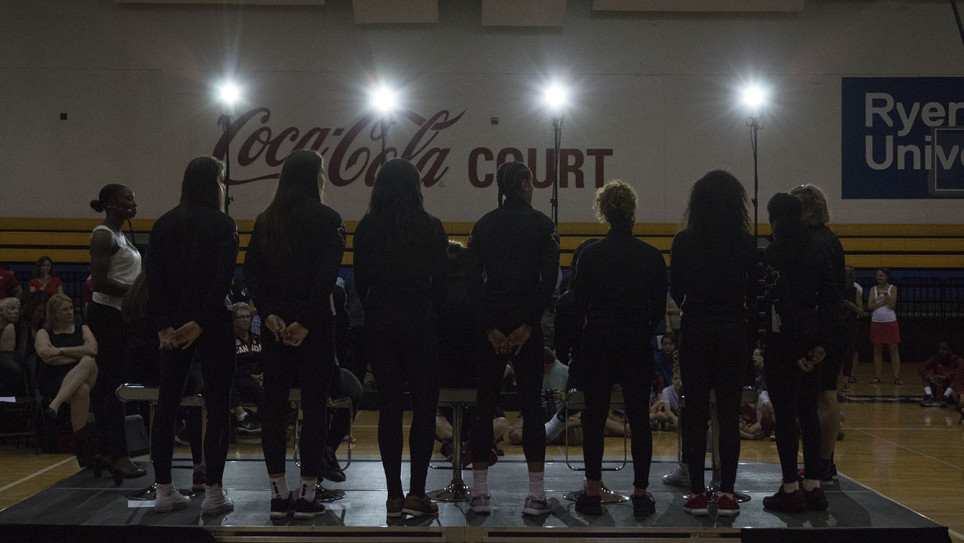 Les joueuses lors de l'annonce de l'équipe de basketball féminin pour Rio 2016, le 22 juillet.