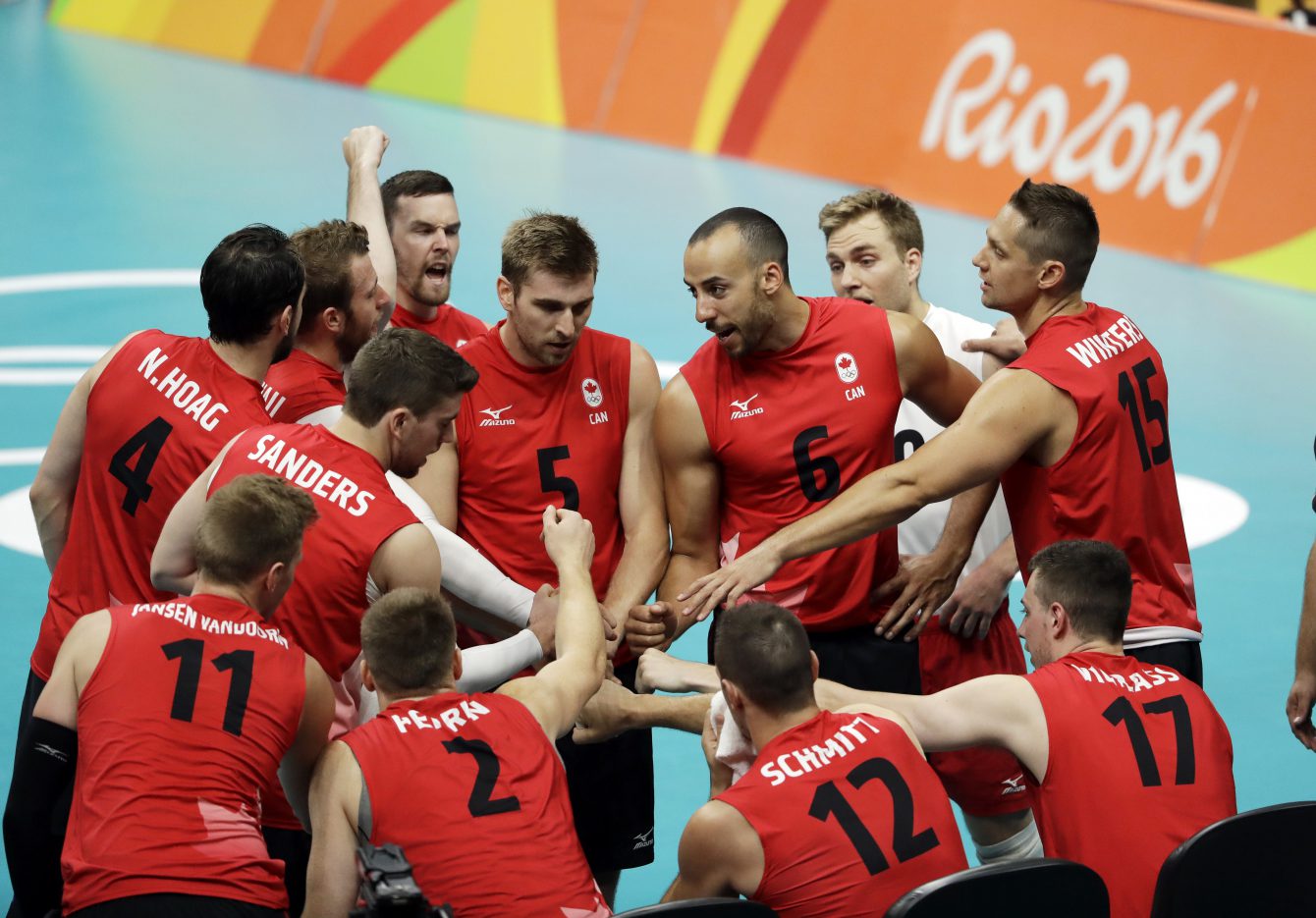 Le Canada en bonne position au tournoi de volleyball masculin Équipe