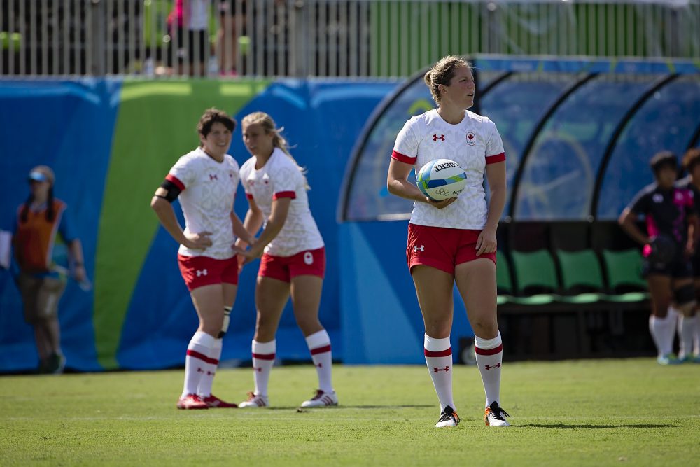 L'équipe féminine de Rugby gagne contre le Japon lors de son premier match olympique le 6 août 2016 à Rio de Janeiro. (Photo: Paige Stewart pour Rugby Canada)