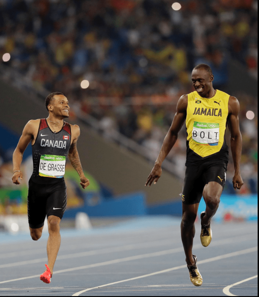 Capture d’écran 2016-08-18 à 10.28.18 Andre De Grasse et Usain Bolt pendant la demi-finale du 200 m aux Jeux olympiques de Rio, le 17 août 2016.