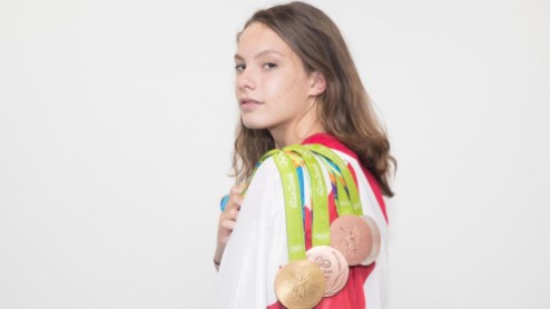 Penny Oleksiak Penny Oleksiak avec ses quatre médailles olympiques de Rio 2016.