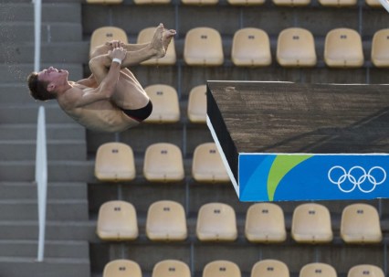 Entraînement de l'équipe canadienne de plongeon aux Jeux olympiques de Rio, le 4 août 2016. (COC Photo/Mark Blinch)