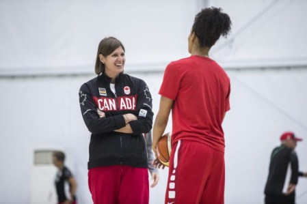 L’équipe canadienne féminine de basketball à l’entraînement en vue du tournoi olympique des Jeux de 2016, à Rio. COC Photo/David Jackson