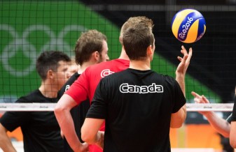 Le capitaine d’Équipe Canada Frederic Winters action lors de l’entraînement d’Équipe Canada en vue du tournoi olympique des Jeux de Rio, 2016. COC Photo/Mark Blinch