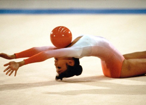 Lori Fung remportera la médaille d'or en gymnastique rythmique aux Jeux de Los Angeles en 1984. (Photo PC/AOC)