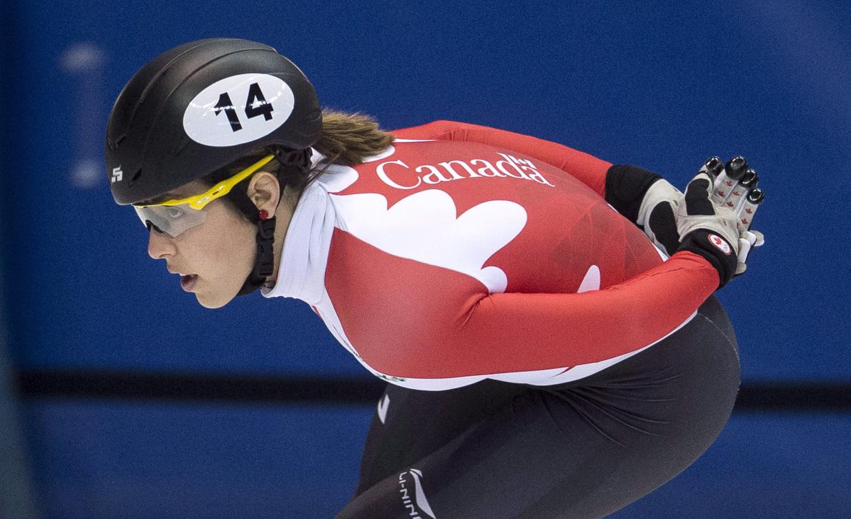 Valérie Maltais est en train de se pratiquer sur une piste à Montréal en 2017. (PC/Paul Chiasson)