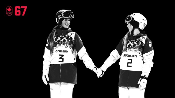 Il y a des adversaires qui se supportent mutuellement. À Sochi 2014, Justine, Chloé et Maxime Dufour-Lapointe étaient seulement trois sœurs compétitionnant dans la même épreuve olympique individuelle. Après que Justine et Chloé aient remporté l’or et l’argent aux bosses, elles se sont tenu la main lors d’un moment d’amour fraternel avant de monter sur le podium. SOIS UNI