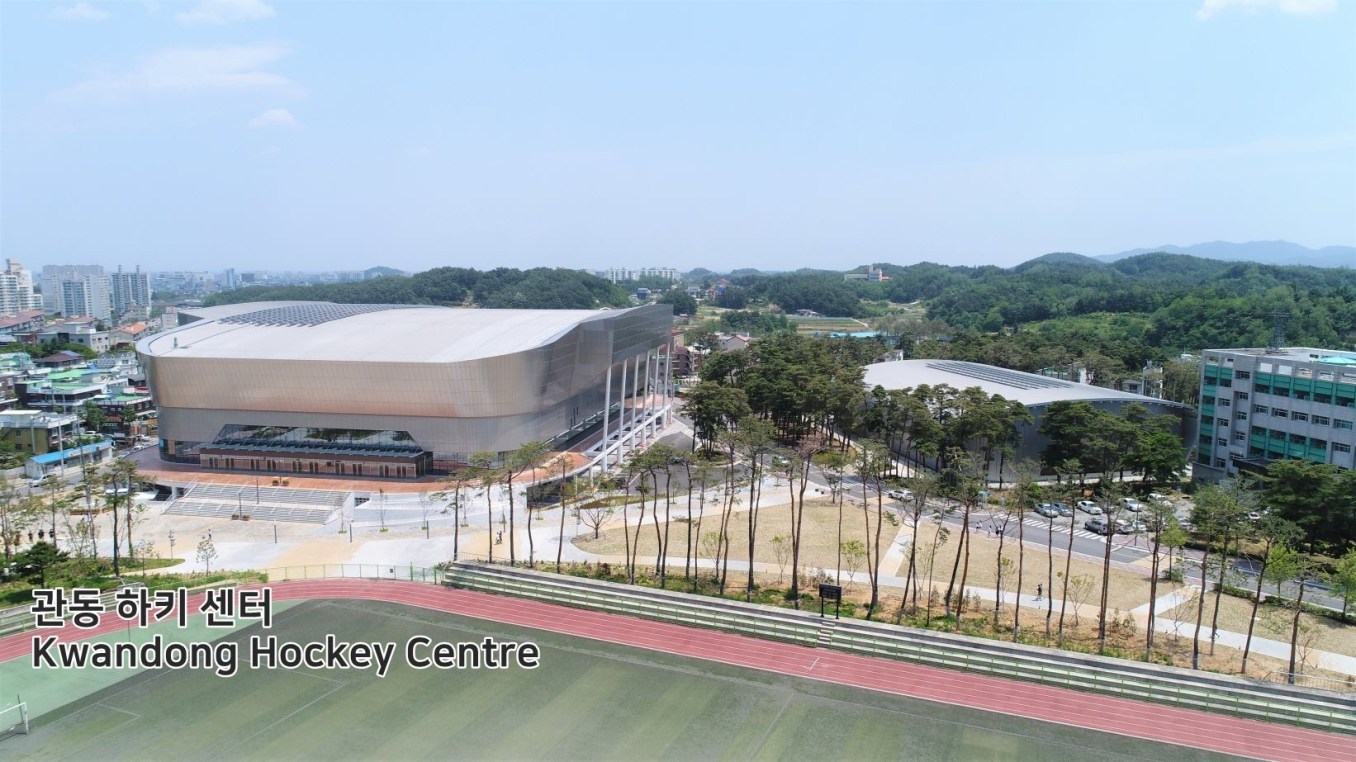 Aménagé tout juste à l’extérieur du Parc olympique de Gangneung, le site pourra accueillir 6 000 spectateurs principalement pour les matchs de hockey sur glace féminin. (Pyeongchang2018/Facebook)