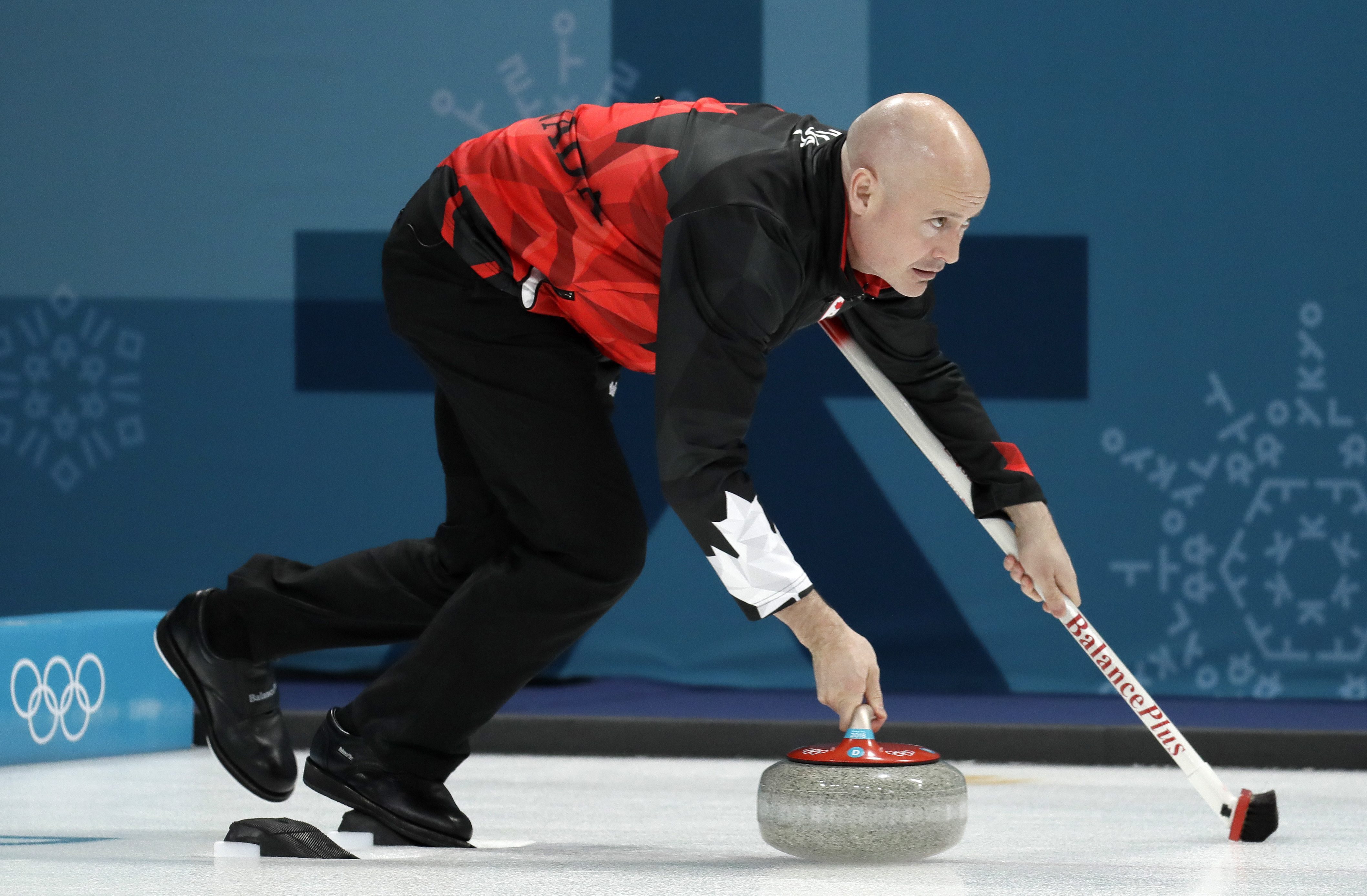 Le Canada enfile une quatrième victoire au tournoi de curling masculin