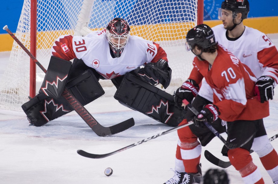 Le gardien Ben Scrivens a fait 28 arrêts pour 29 tirs lors du premier match d'Équipe Canada en hockey masculin, aux Jeux olympiques de PyeongChang, le 15 février 2018. Photo Jason Ransom/COC