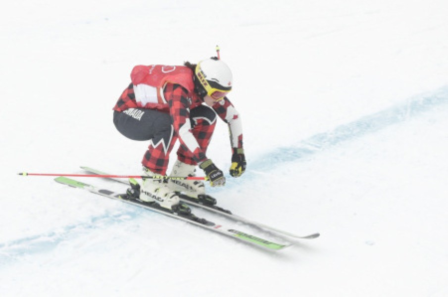 Kelsey Serwa en action à l'épreuve de ski cross. (Photo: COC/Jason Ransom et David Jackson)