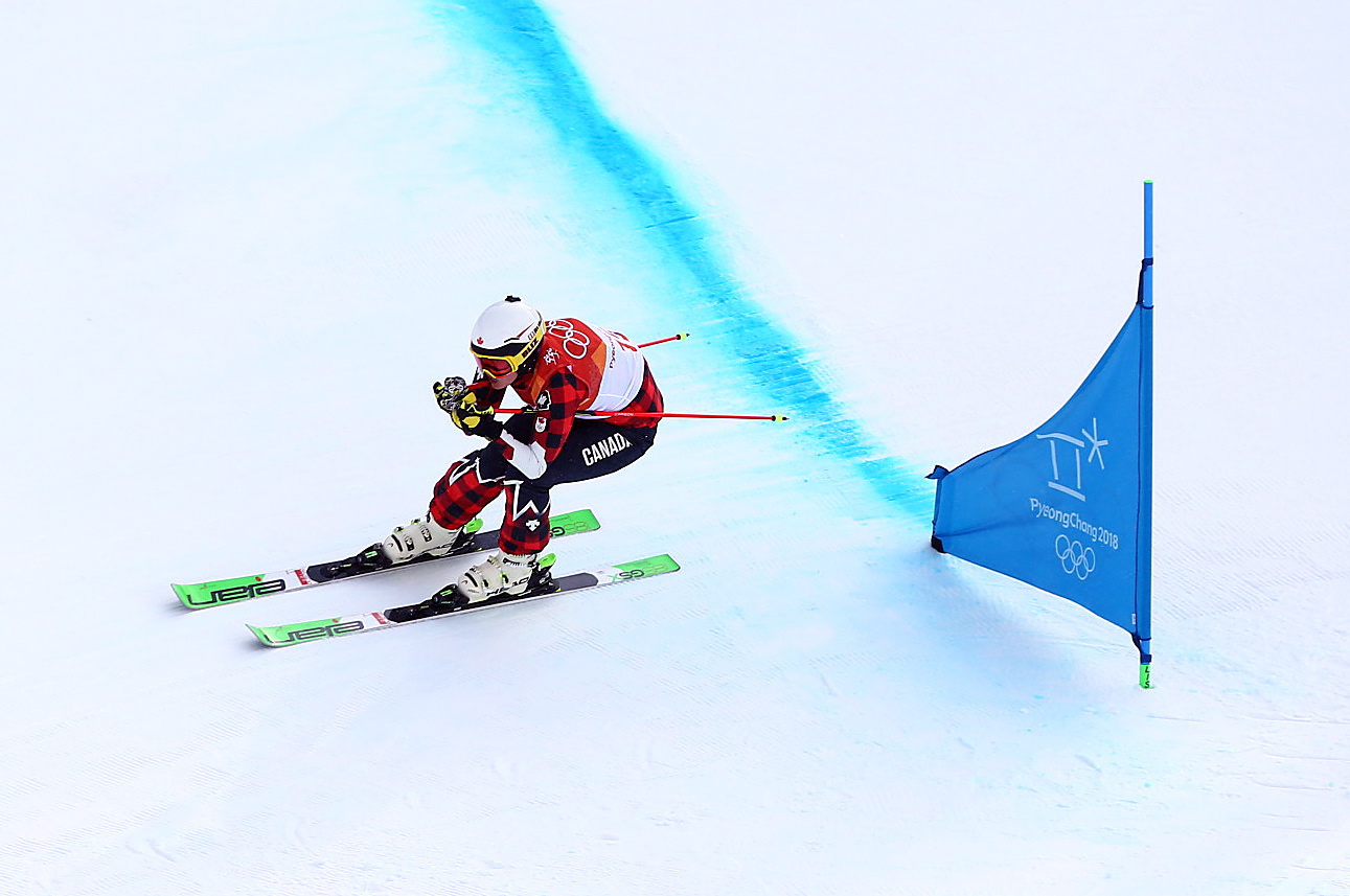 Kelsey Serwa lors des qualifications pour l'épreuve féminine de ski cross, le 22 février 2018. Photo COC/Vaughn Ridley