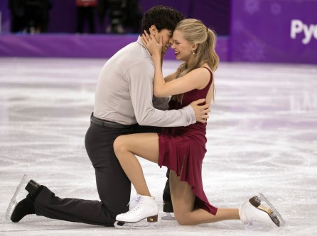 Kaitlyn Weaver et Andrew Poje patinent leur programme libre en danse sur glace aux Jeux olympiques de PyeongChang, le 20 février 2018. Photo COC – Jason Ransom