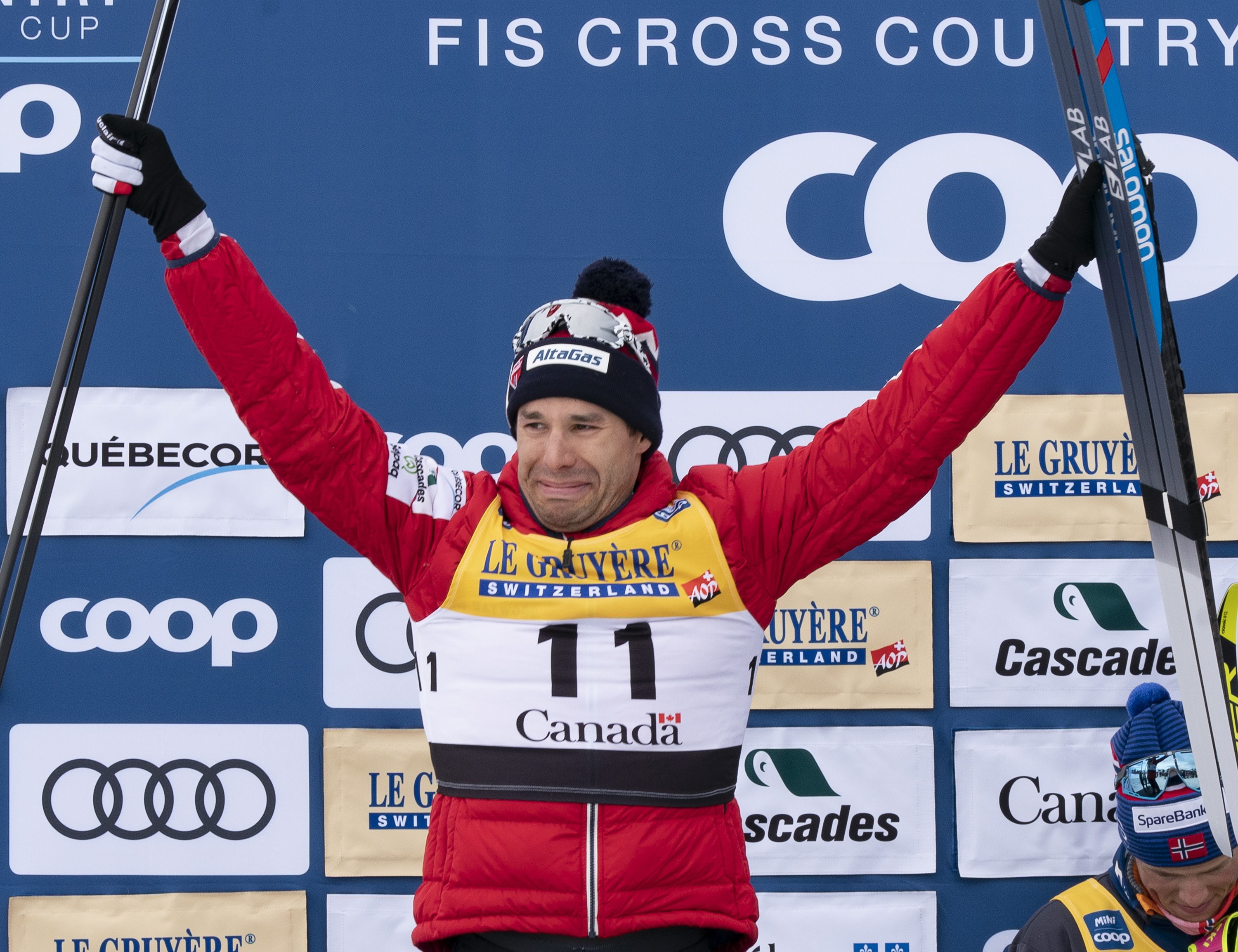 Alex Harvey est ému sur le podium