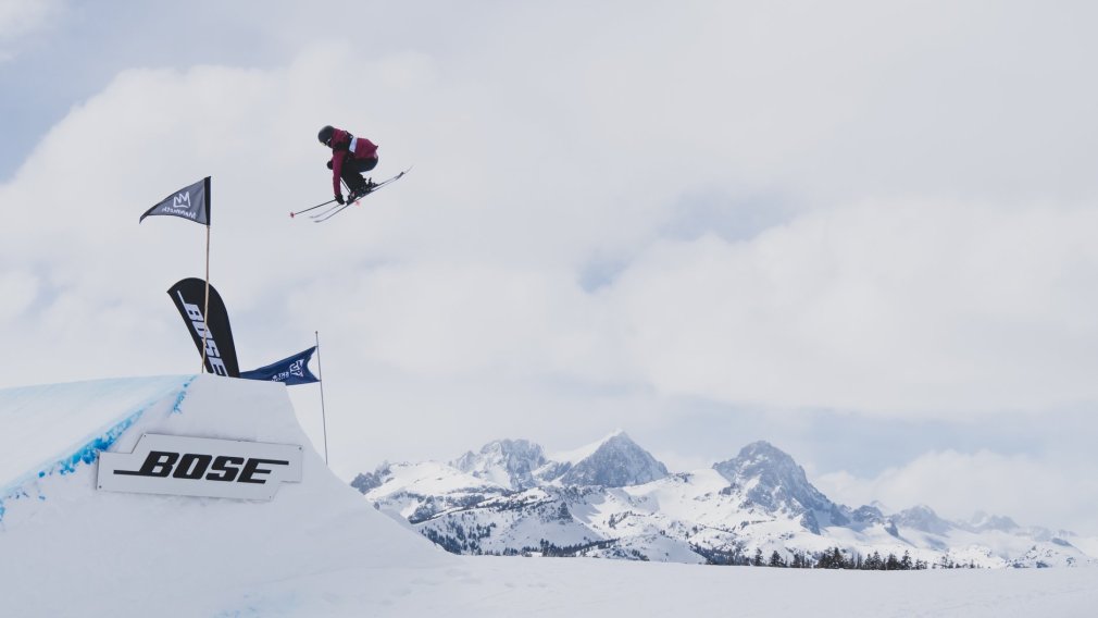 Megan Oldham en action à la Coupe du monde de Silvaplana, en Suisse, le 30 mars 2019. Photo : Mateusz Kielpinski (FIS)