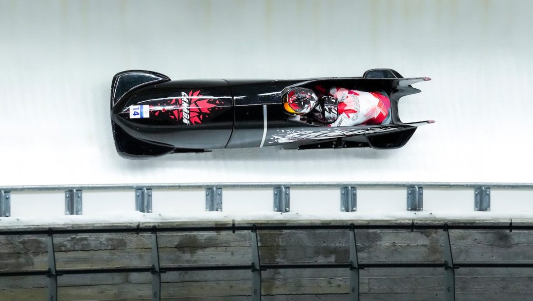 Kelsey Mitchell en action en bobsleigh.
