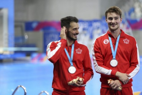 Équipe Canada François Imbeau-Dulac et Philippe Gagné plongeon Lima 2019 François Imbeau-Dulac et Philippe Gagné avec leurs médailles d'argent de Lima 2019