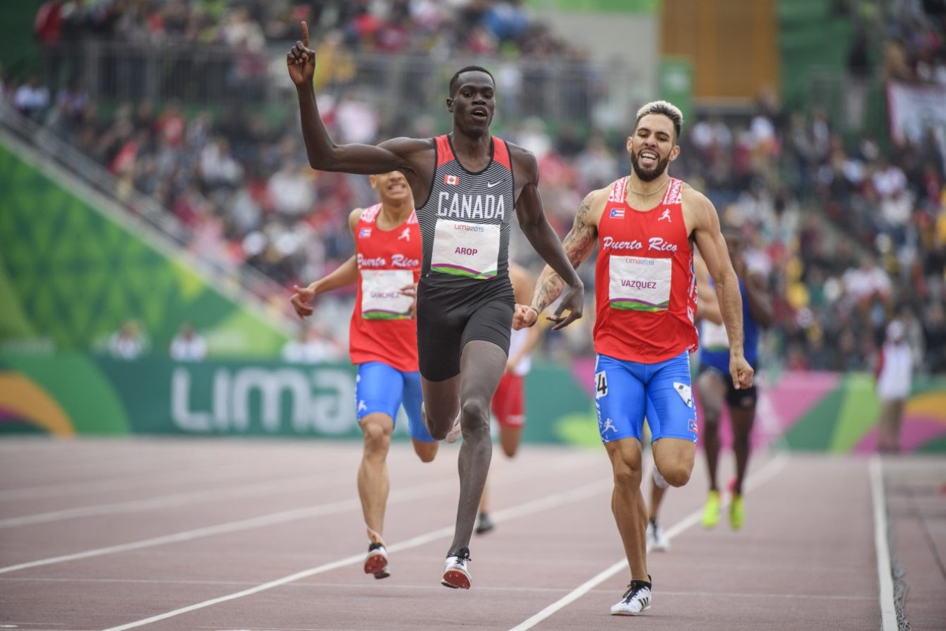 CJM_20190810_58 Marco Arop remporte le 800 m et établit un nouveau record panam de 1:44,25 aux Jeux panaméricains de Lima, au Pérou, le 10 août 2019. Photo : Christopher Morris