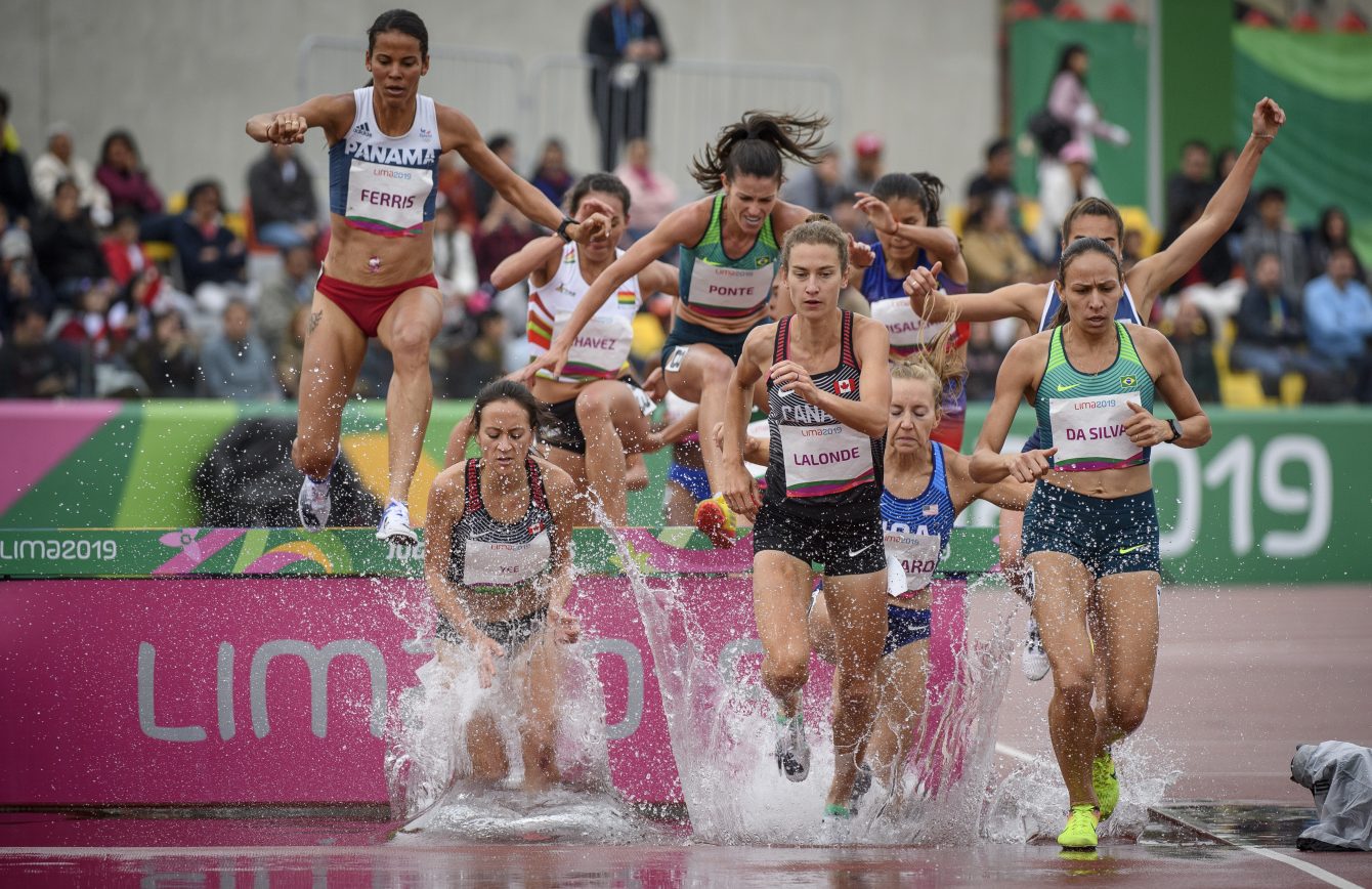 Geneviève Lalonde participe à la finale du 3000 m steeple aux Jeux panaméricains de Lima, au Pérou, le 10 août 2019. Photo : Christopher Morris/COC