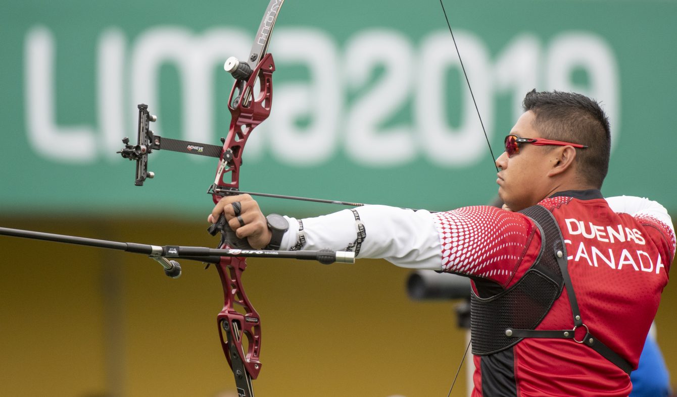 Crispin Duenas participe à la finale de l'arc recourbé aux Jeux panaméricains de Lima, au Pérou, le 11 août 2019. Photo : Christopher Morris/COC