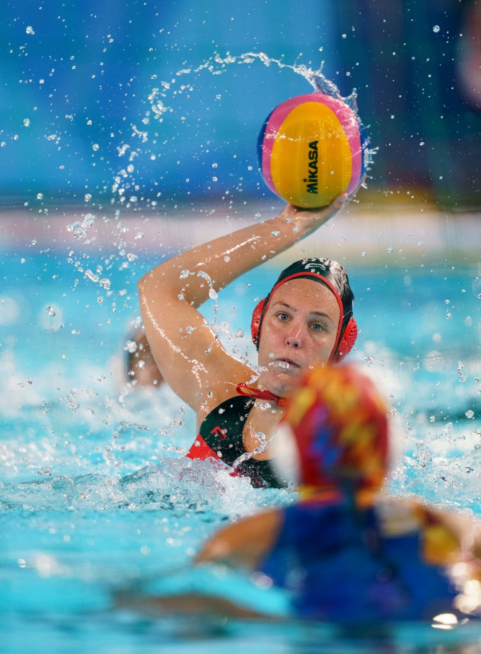 Équipe Canada Monika Eggens water-polo Lima 2019 Monika Eggens en action à Lima 2019