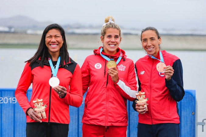 Équipe Canada Jessica Sevick aviron Lima 2019 Jessica Sevick sur le podium d'aviron de Lima 2019