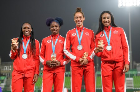 LIMA, Peru - Khamica Bingham, Crystal Emmanuel, Ashlan Best et Leya Buchanan ont remporté l'argent au relais 4 x 100 m aux Jeux panaméricains de Lima, au Pérou, le 10 août 2019. Photo : Christopher Morris/COC