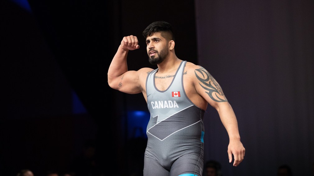 Lutte : Amar Dhesi décroche la quatrième médaille d’Équipe Canada en Italie