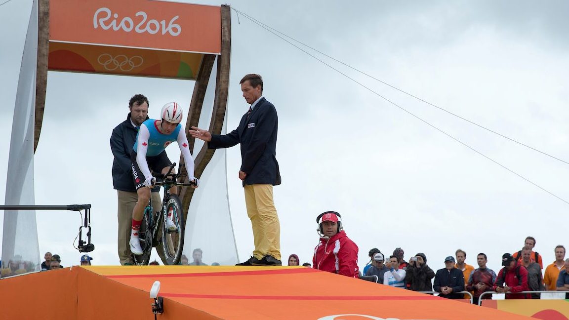 Hugo Houle au départ de contre-la-montre à Rio 2016. 