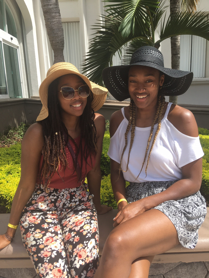 Kayla et Kesia Alexander