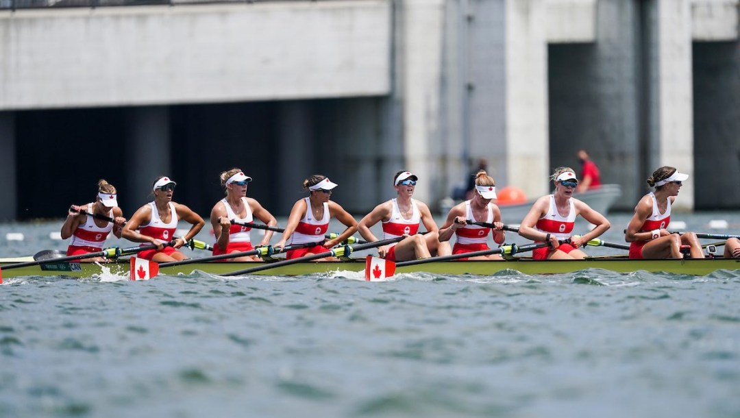 Sydney Payne et le huit féminin en action.