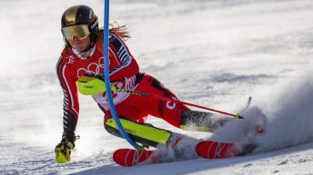 Laurence St-Germain skie en slalom féminin