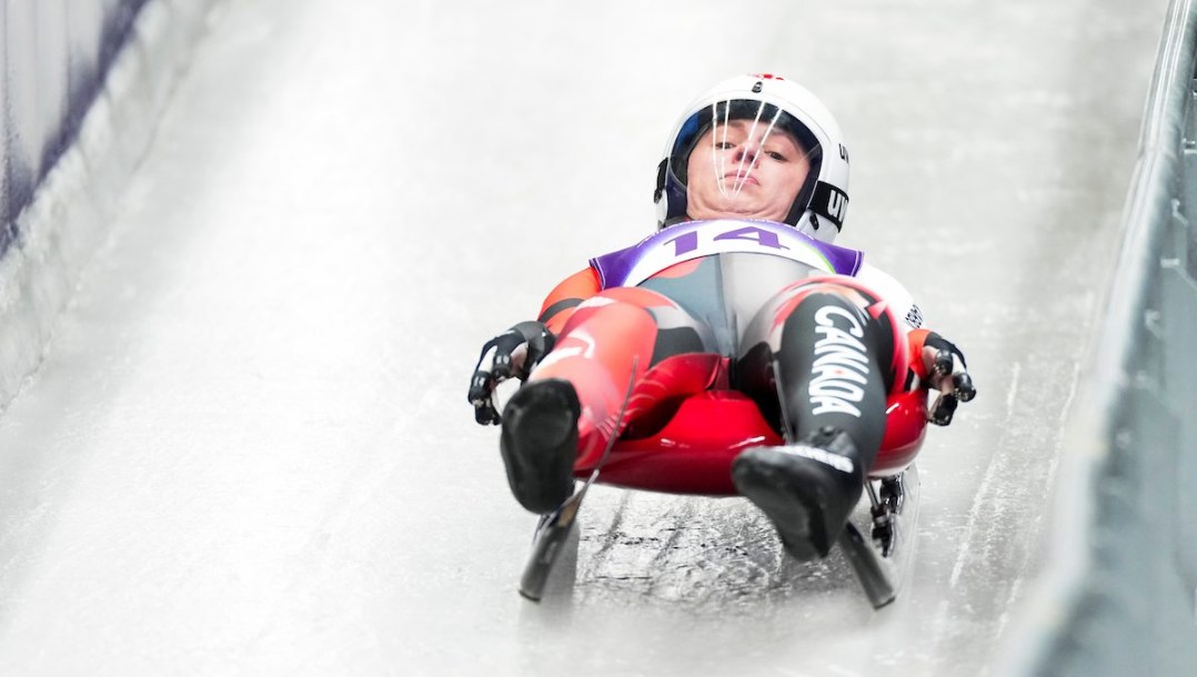 Trinity Ellis en action en luge.