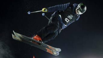 Brendan MacKay fait une figure.